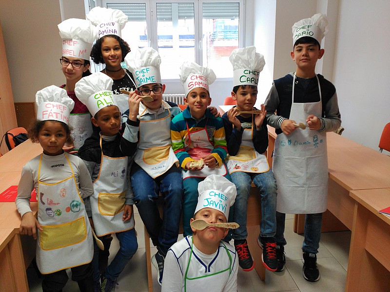 Los pequeños chefs de uno de los talleres de alimentación saludable