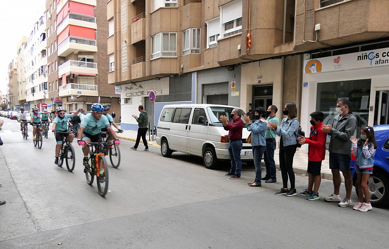 Llegada de Afanion pedalea por La Mancha